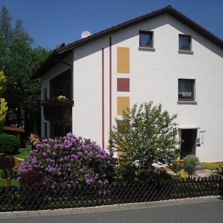 Ferienwohnungen Und Gaestezimmer Herrmann Steinbach am Wald Exterior foto